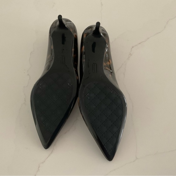 Talbots Tortoiseshell Patterned Heels - Picture 4 of 8
